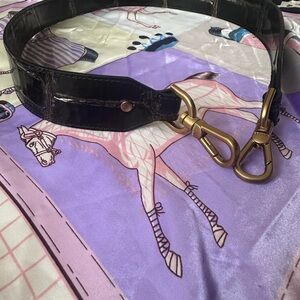 Brahmin Black and Gold Bag Strap.